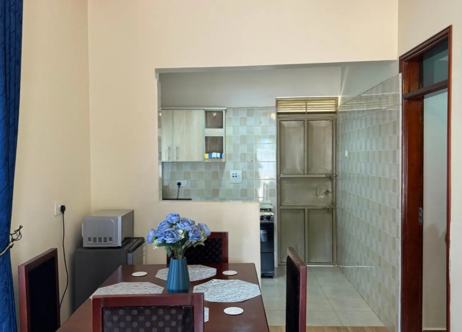 Craven Cottages Kampala Homestay